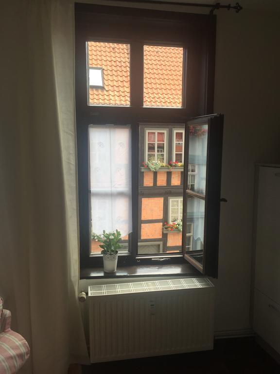 Kaufmannshaus Anno 1613 Apartment เควดลินบวร์ก ห้อง รูปภาพ