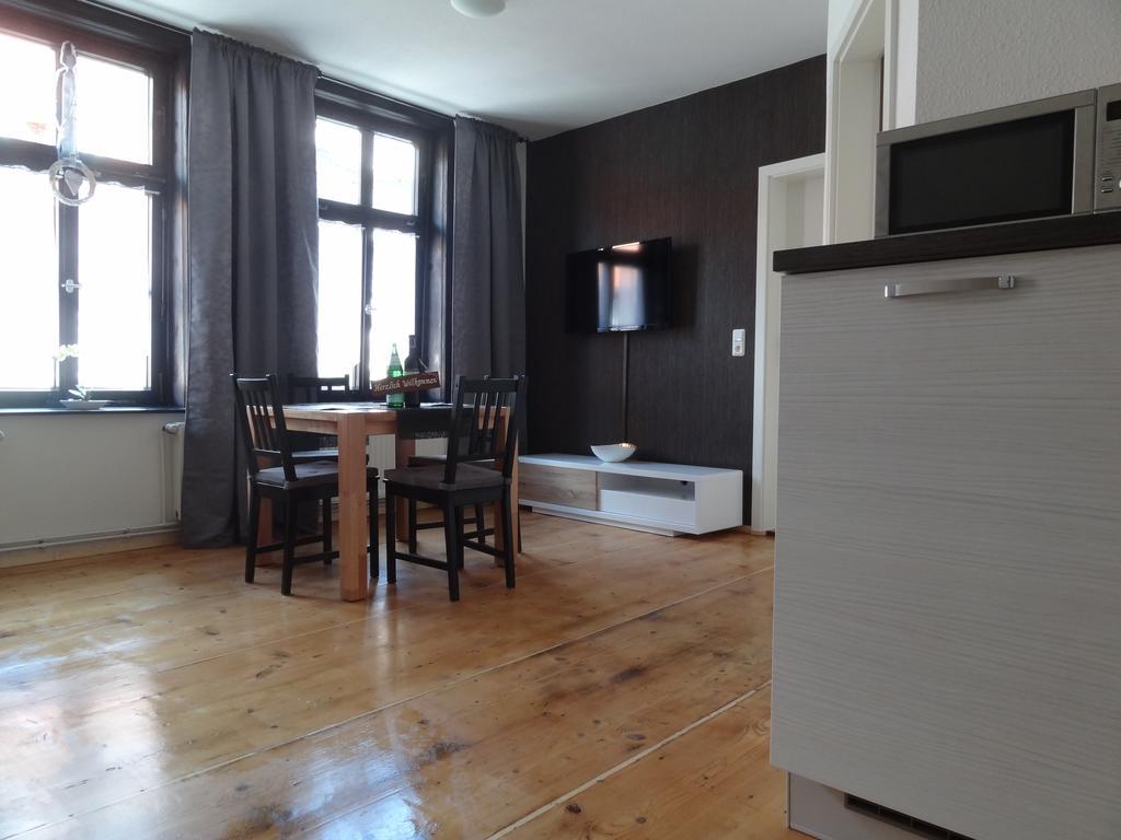 Kaufmannshaus Anno 1613 Apartment เควดลินบวร์ก ห้อง รูปภาพ