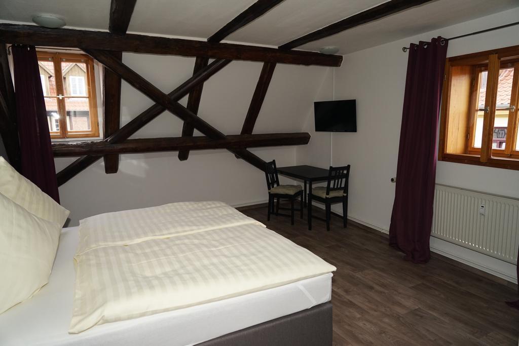 Kaufmannshaus Anno 1613 Apartment เควดลินบวร์ก ห้อง รูปภาพ