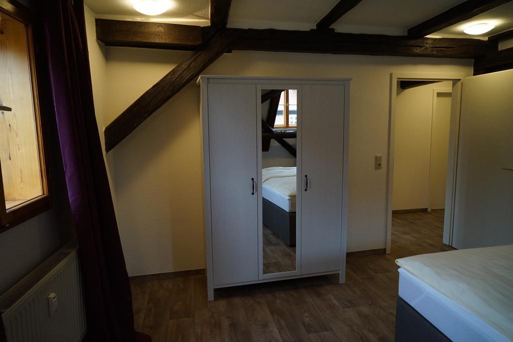 Kaufmannshaus Anno 1613 Apartment เควดลินบวร์ก ห้อง รูปภาพ
