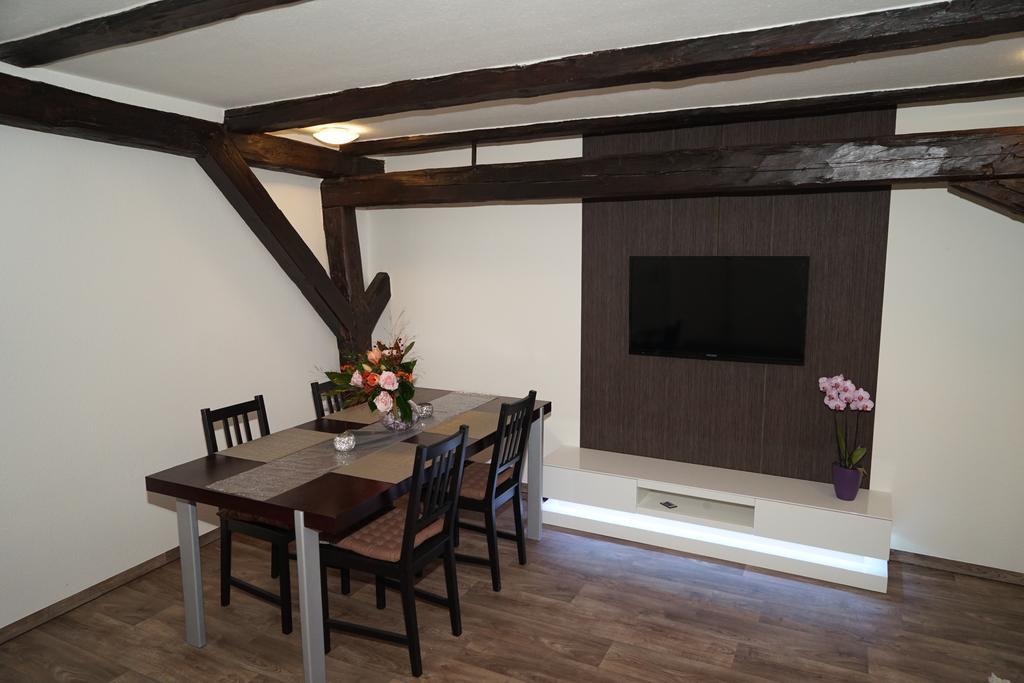 Kaufmannshaus Anno 1613 Apartment เควดลินบวร์ก ห้อง รูปภาพ