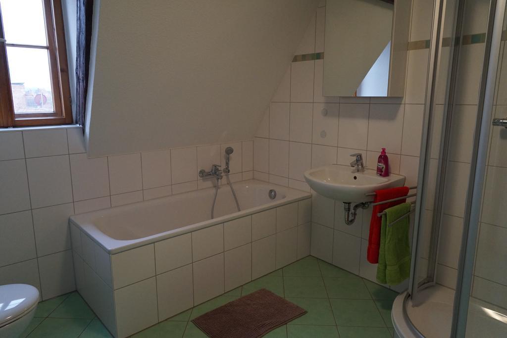 Kaufmannshaus Anno 1613 Apartment เควดลินบวร์ก ห้อง รูปภาพ